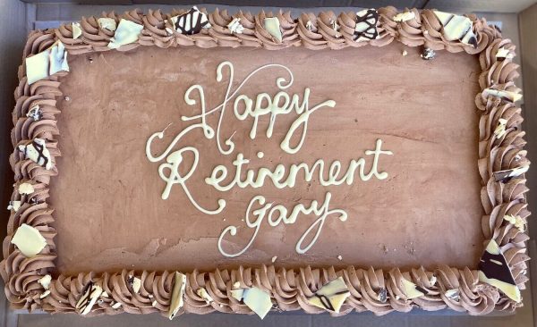 Rectangular Celebration Cake – Happy Retirement