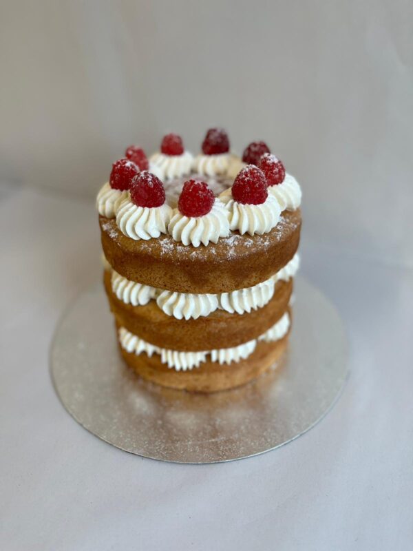 Vegan Vanilla Buttercream Cake - Image 4