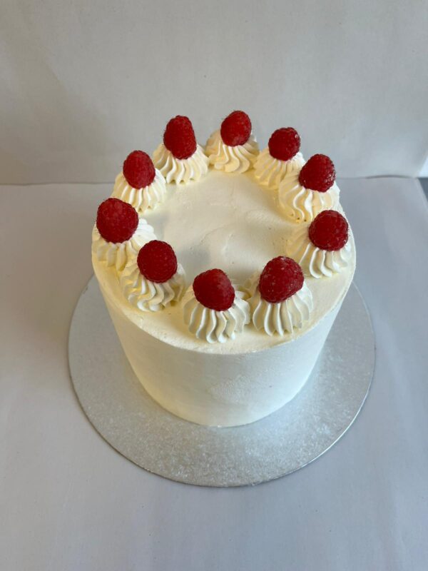 Vegan Vanilla Buttercream Cake - Image 2